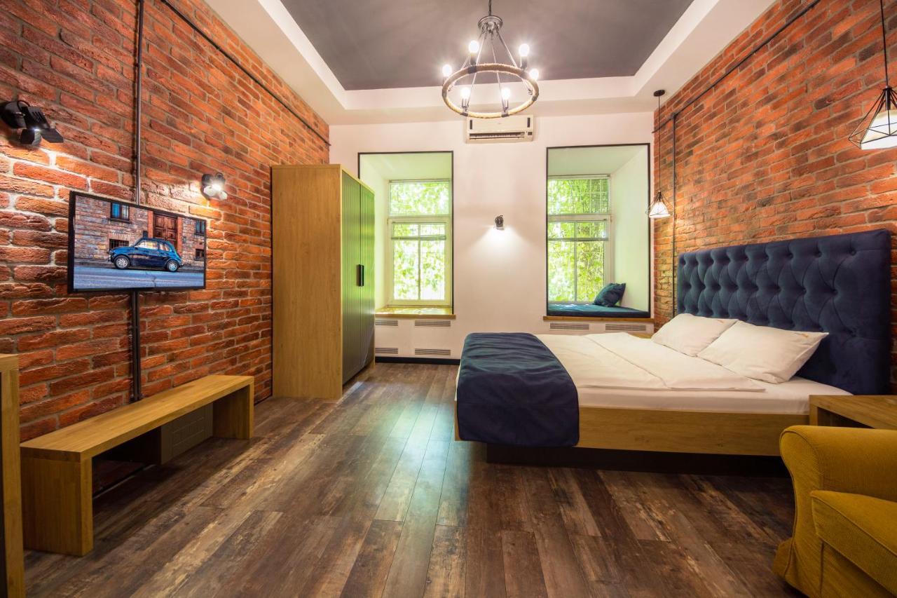 Self Check-In Apartments Near Landscape Alley 基輔 外观 照片